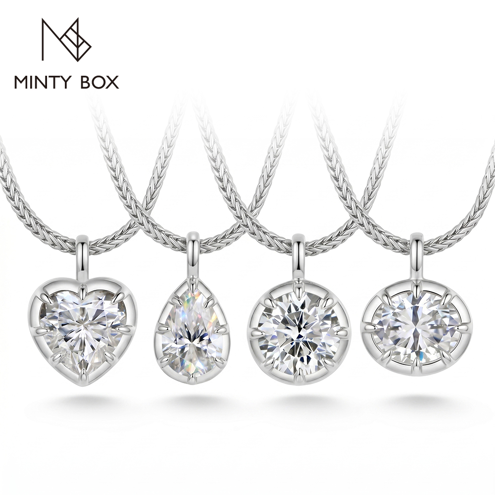 Bezels Set Pendant - MINTYBOX Bezel Set Moissanite Kolye Koleksiyonu